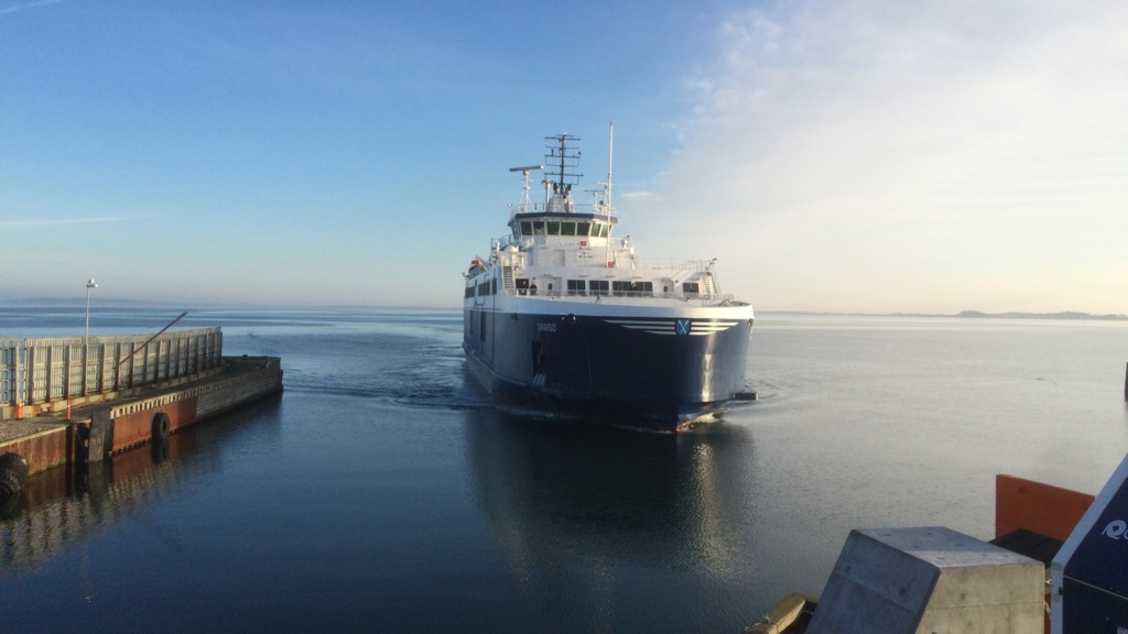 Samsø Rederi, Hou-Saelvig