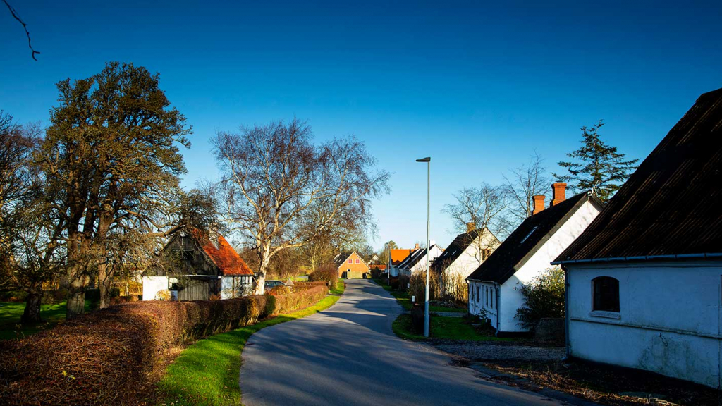 Ørby Samsø landsbyidyl i forårssolen