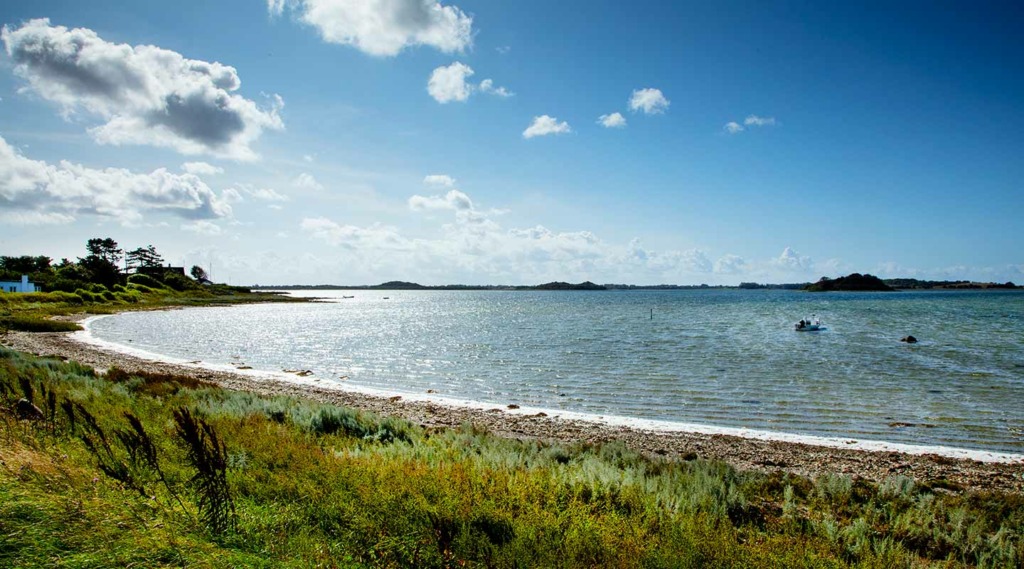 Langør Samsø vue over Stauns fjord fra tangen