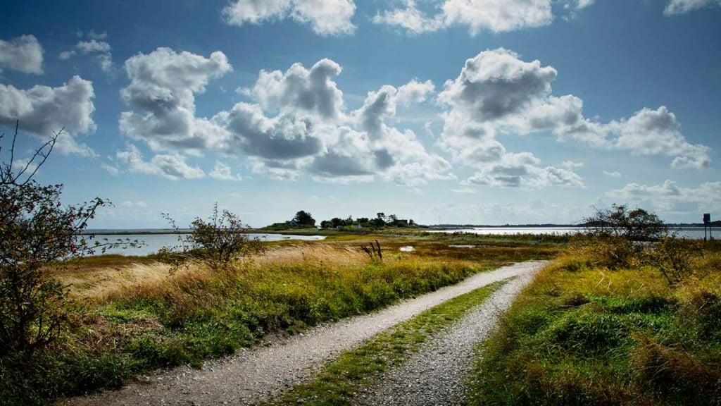 Langør Samsø vue over tangen til byen