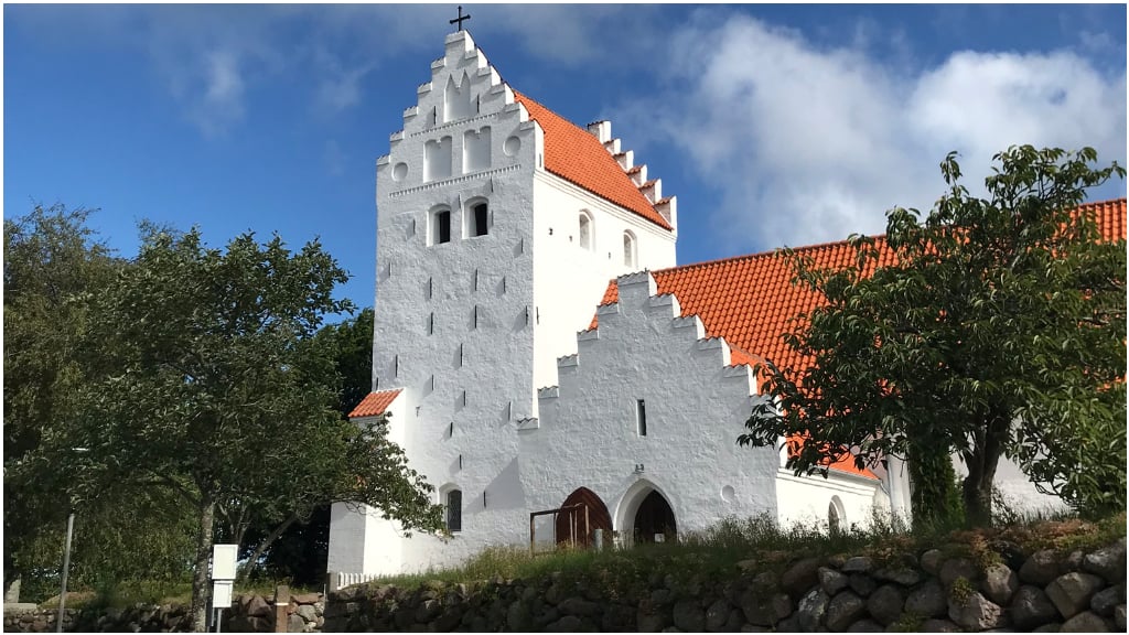 Onsbjerg_kirke_1