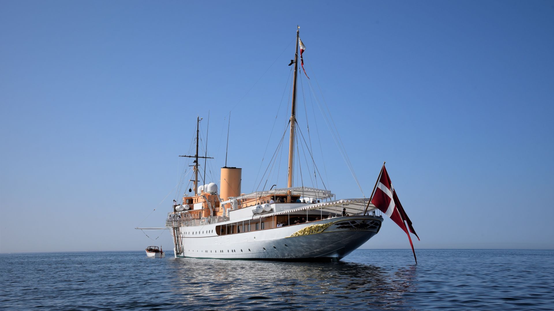 Kongeskibet Dannebrog - (c) Kongehuset
